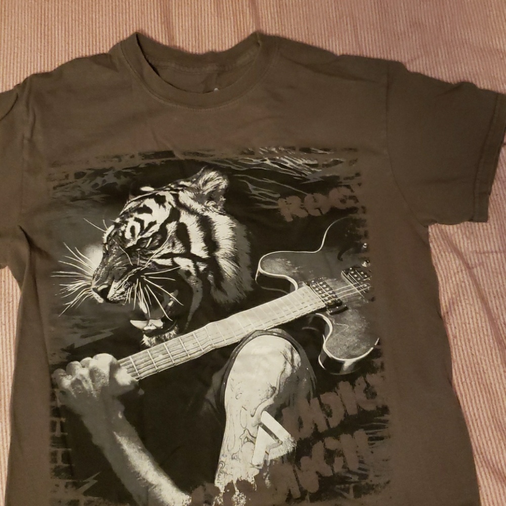 Tiger t-shirt